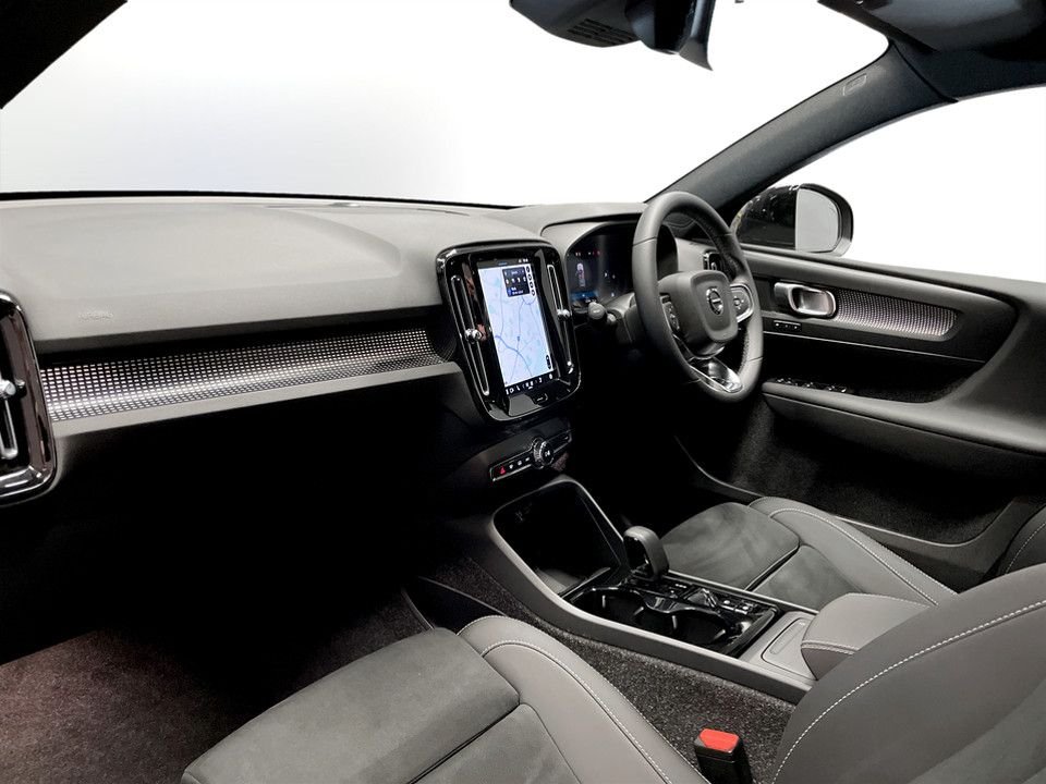 Used Volvo XC40 2025 for sale - 78180814: Photo 15