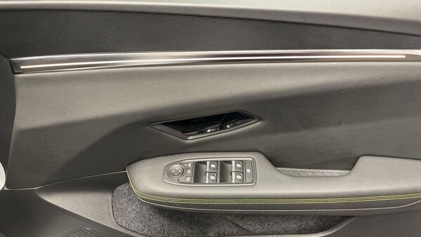 Used Renault Scenic E-Tech 2024 for sale - 74144320: Photo 25