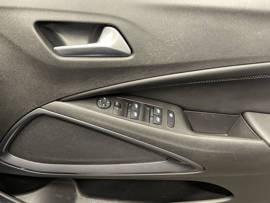 Used Vauxhall Crossland 2022 for sale - 76291936: Photo 25