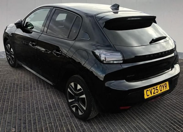 Used Peugeot 208 2025 for sale - 76291440: Photo 2