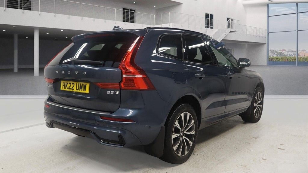 Used Volvo XC60 2022 for sale - 76923733: Photo 4