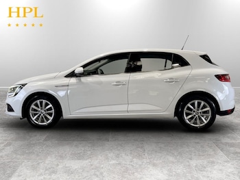 Used Renault Megane 2017 for sale - 78501070: Photo