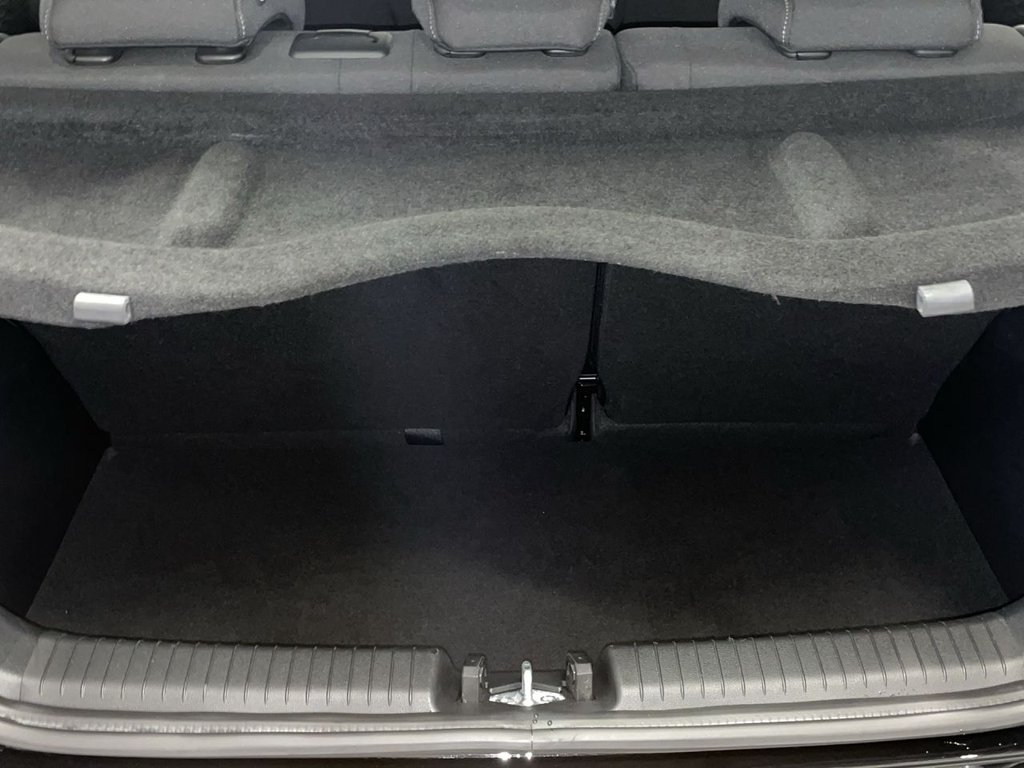 Used Hyundai i10 2024 for sale - 76900303: Photo 13