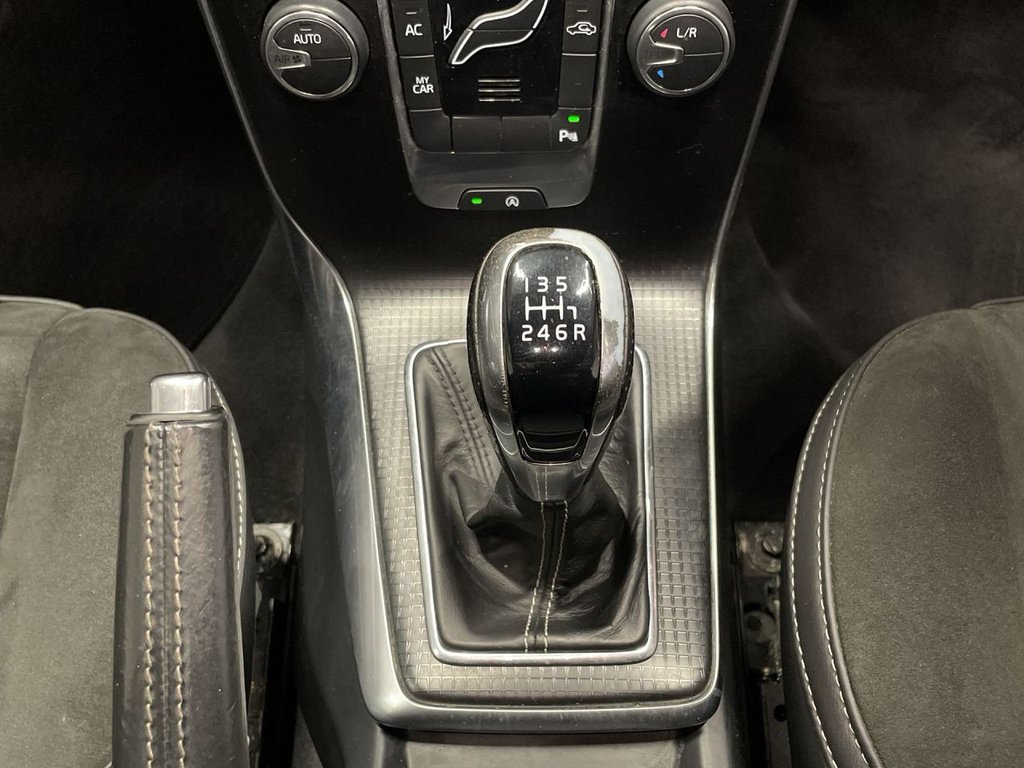 Used Volvo V40 2017 for sale - 76132352: Photo 20