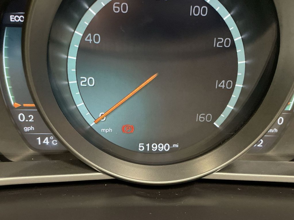 Used Volvo V40 2017 for sale - 76132352: Photo 25