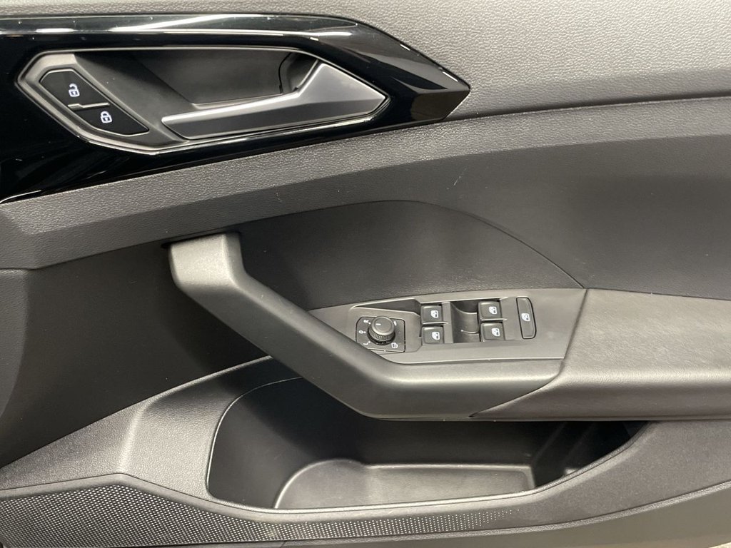 Used Volkswagen T-Cross 2023 for sale - 76236103: Photo 23
