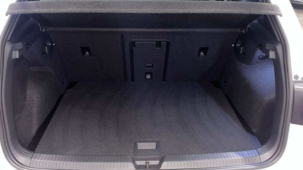 Used Volkswagen Golf 2023 for sale - 77110740: Photo 13
