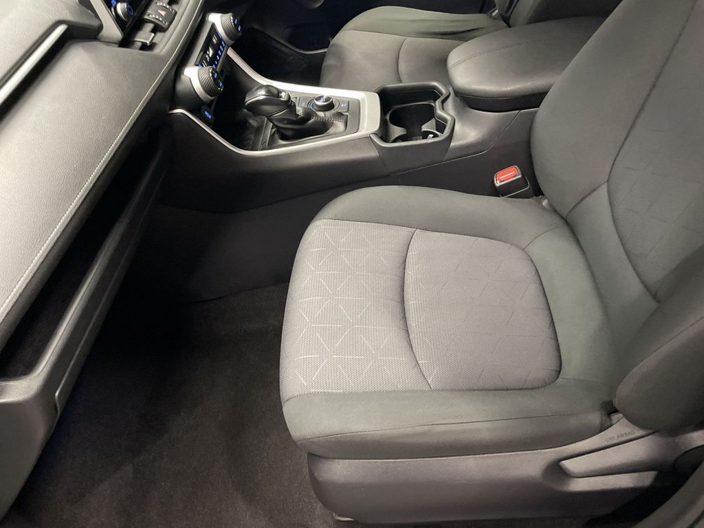 Used Toyota RAV4 2020 for sale - 76202948: Photo 17