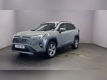 Used Toyota RAV4 2020 for sale - 76202948: Photo