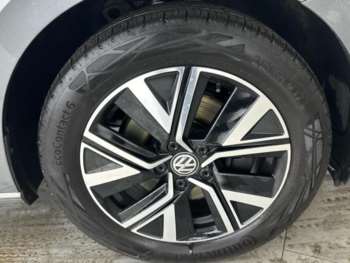 Used Volkswagen Touran 2020 for sale - 74283850: Photo