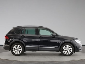 Used Volkswagen Tiguan 2022 for sale - 75411115: Photo