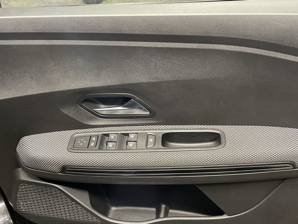 Used Dacia Jogger 2022 for sale - 77399842: Photo 24