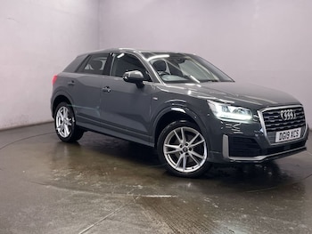 Audi - Q2