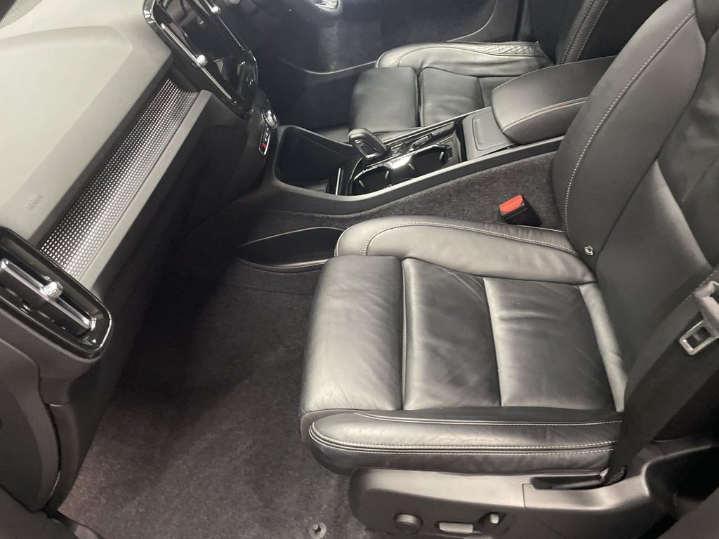 Used Volvo XC40 2021 for sale - 77089327: Photo 17