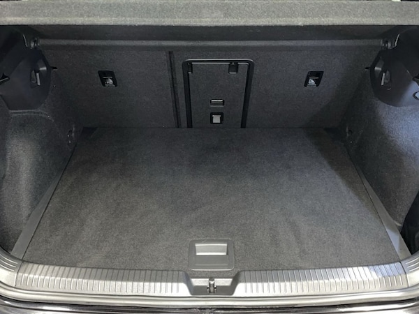 Used Volkswagen Golf 2020 for sale - 76210180: Photo 13