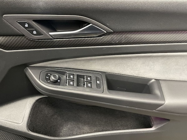 Used Volkswagen Golf 2020 for sale - 76210180: Photo 24