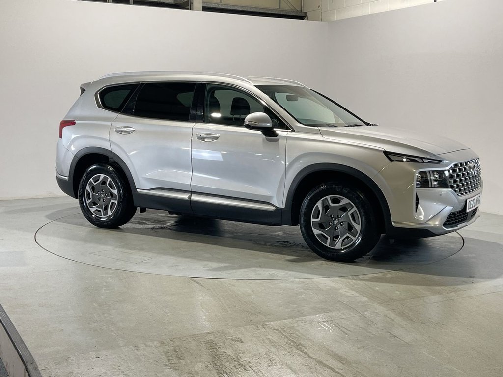 Used Hyundai Santa Fe 2022 for sale - 76623298: Photo 2