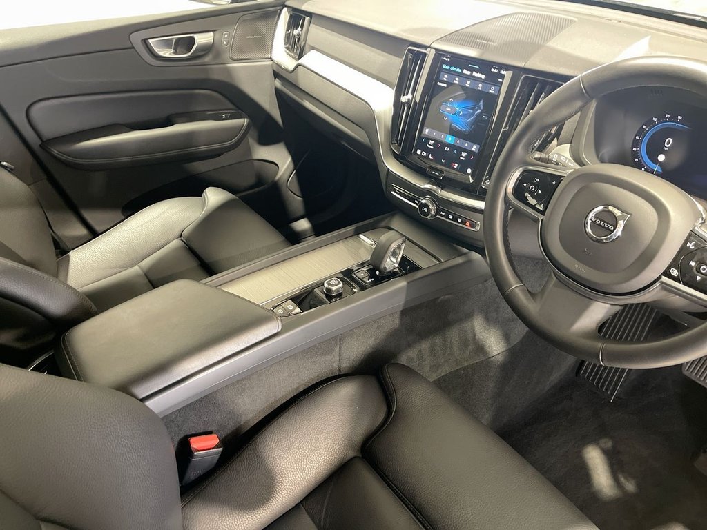 Used Volvo XC60 2023 for sale - 76631709: Photo 15