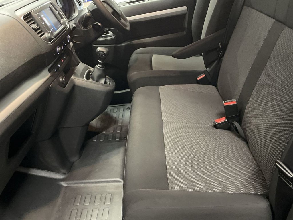 Used Peugeot Traveller 2017 for sale - 77287972: Photo 17