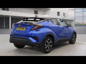 Used Toyota C-HR 2018 for sale - 74708146: Photo