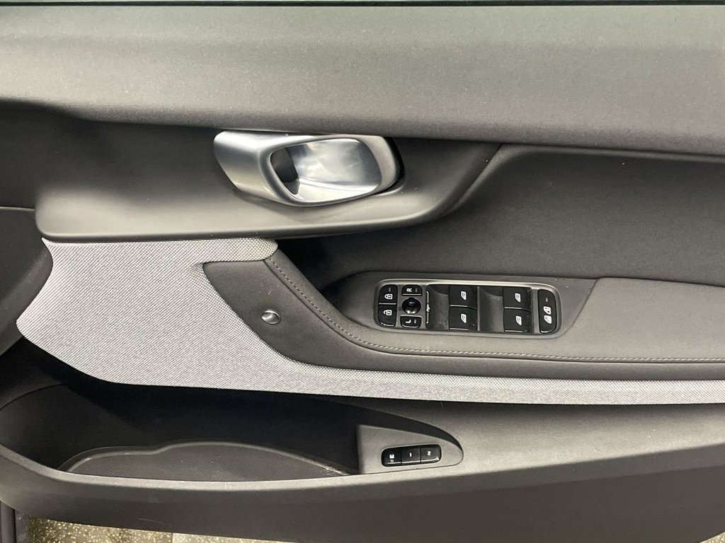 Used Polestar Polestar 2 2022 for sale - 76454382: Photo 25