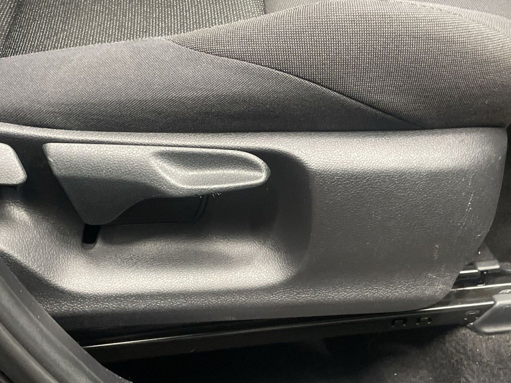 Used Toyota C-HR 2025 for sale - 76445814: Photo 23