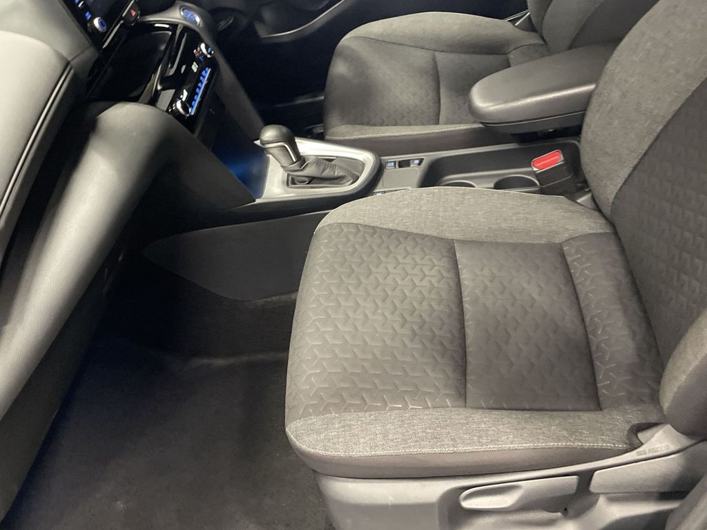 Used Toyota Yaris Cross 2022 for sale - 76841527: Photo 17