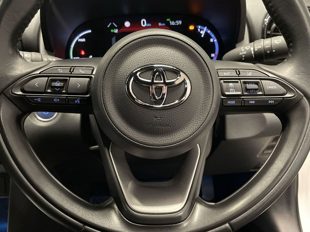 Used Toyota Yaris Cross 2022 for sale - 76841527: Photo 20
