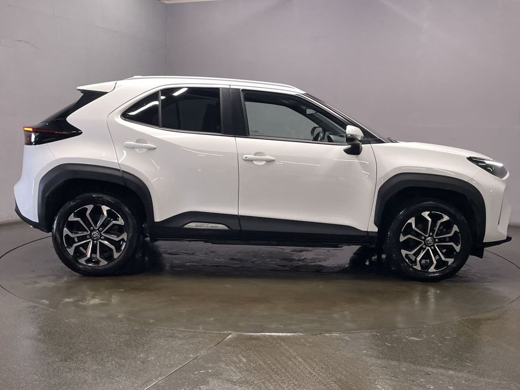 Used Toyota Yaris Cross 2022 for sale - 76841527: Photo 9