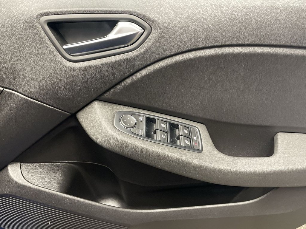 Used Renault Clio 2022 for sale - 76481660: Photo 24