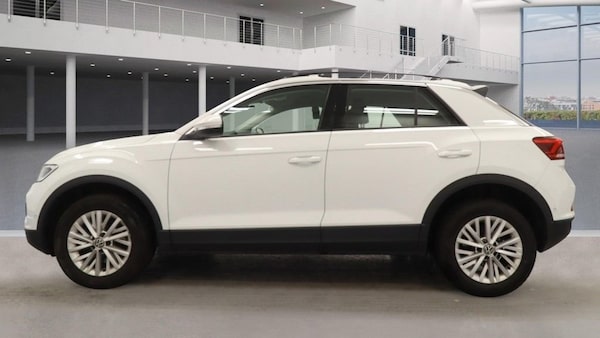 Used Volkswagen T-Roc 2024 for sale - 76333989: Photo 6