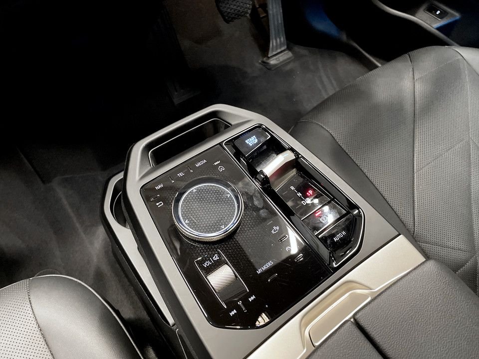 Used BMW iX 2022 for sale - 78059548: Photo 17