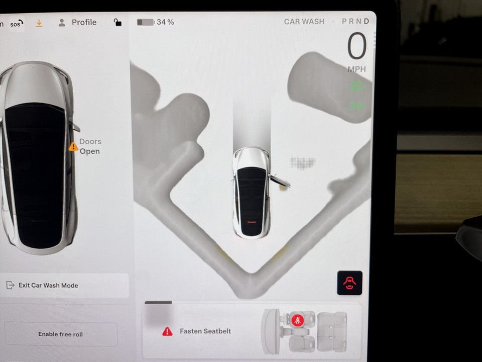 Used Tesla Model Y 2023 for sale - 77654795: Photo 14