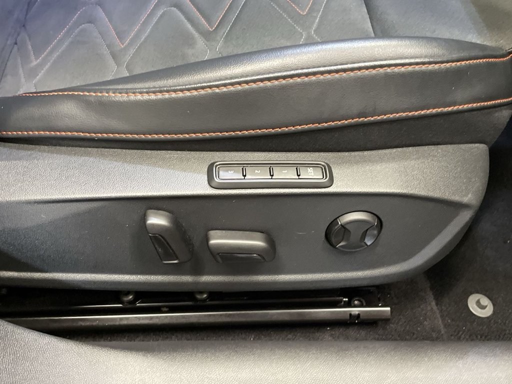 Used SEAT Leon 2022 for sale - 76202998: Photo 24