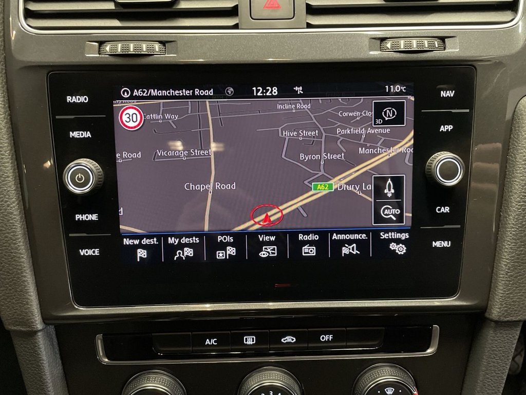 Used Volkswagen Golf 2019 for sale - 76950474: Photo 19