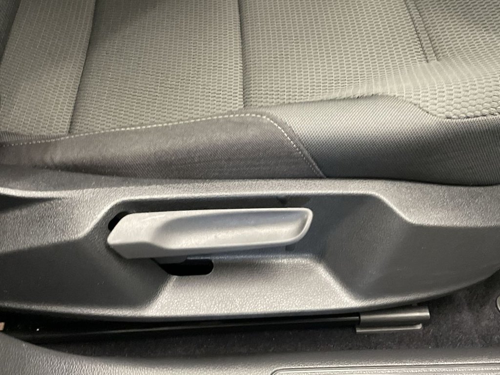 Used Volkswagen Golf 2019 for sale - 76950474: Photo 23