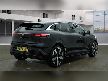 Used Renault Megane E Tech 2024 for sale - 76010065: Photo