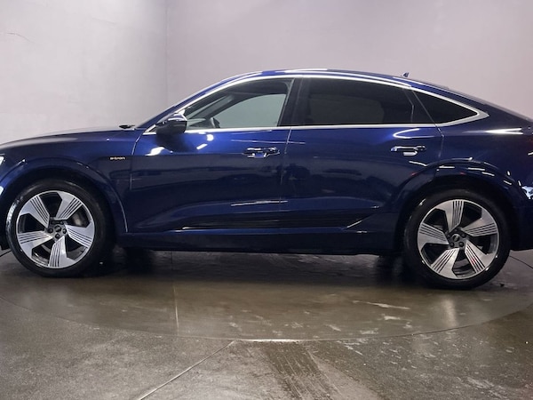 Used Audi e-tron 2022 for sale - 76279474: Photo 5
