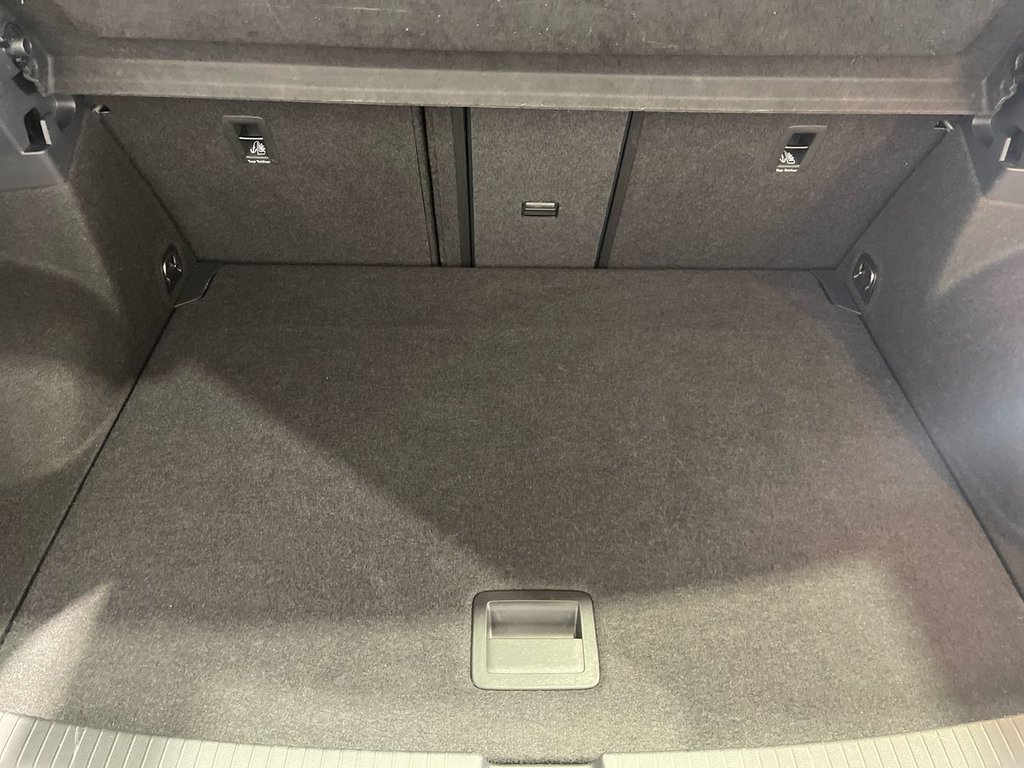 Used Volkswagen T-Roc 2023 for sale - 76962294: Photo 12