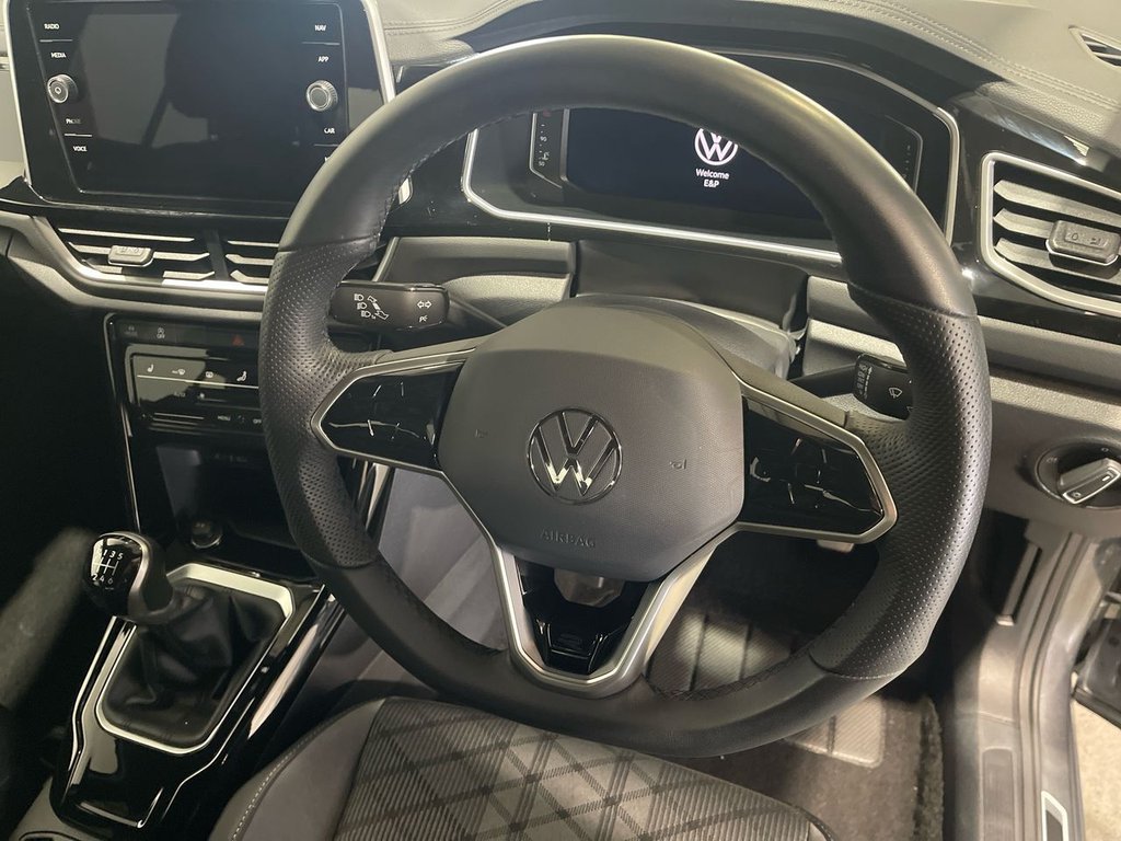 Used Volkswagen T-Roc 2023 for sale - 76962294: Photo 20