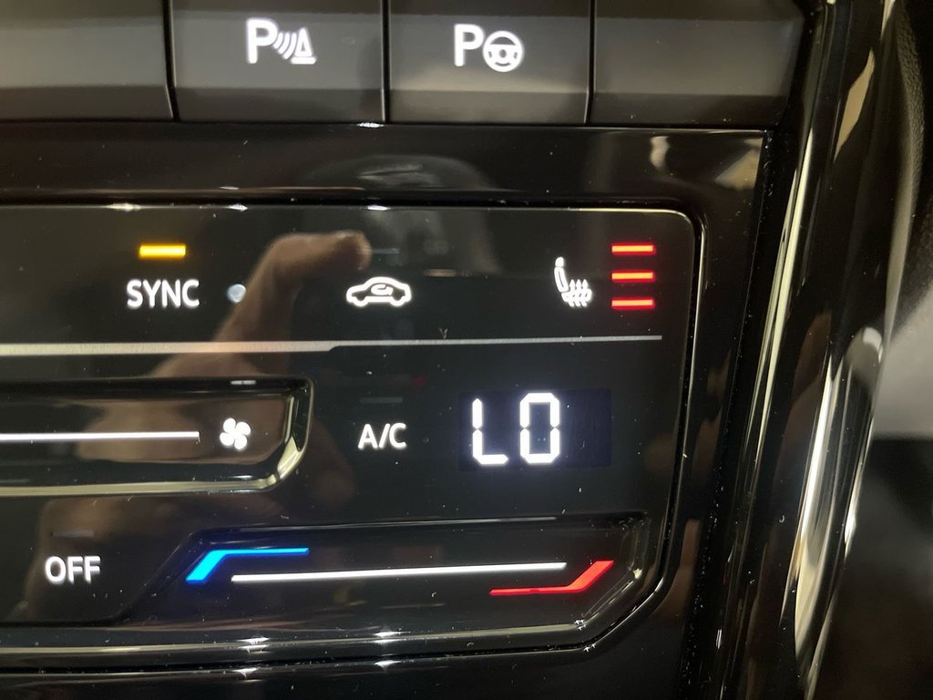 Used Volkswagen T-Roc 2023 for sale - 76962294: Photo 23