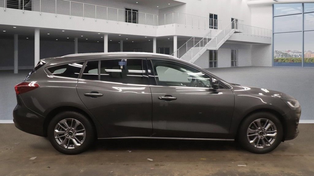 Used Ford Focus 2023 for sale - 76481783: Photo 5