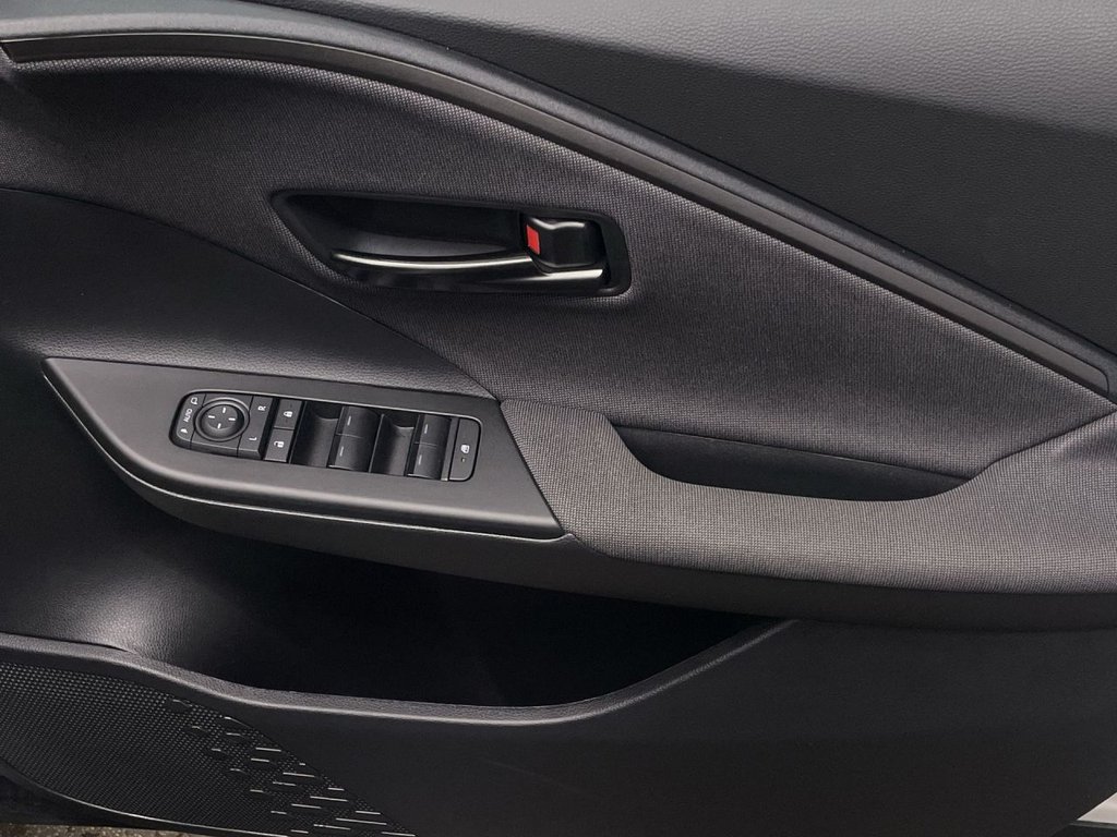 Used Toyota C-HR 2025 for sale - 76509387: Photo 25