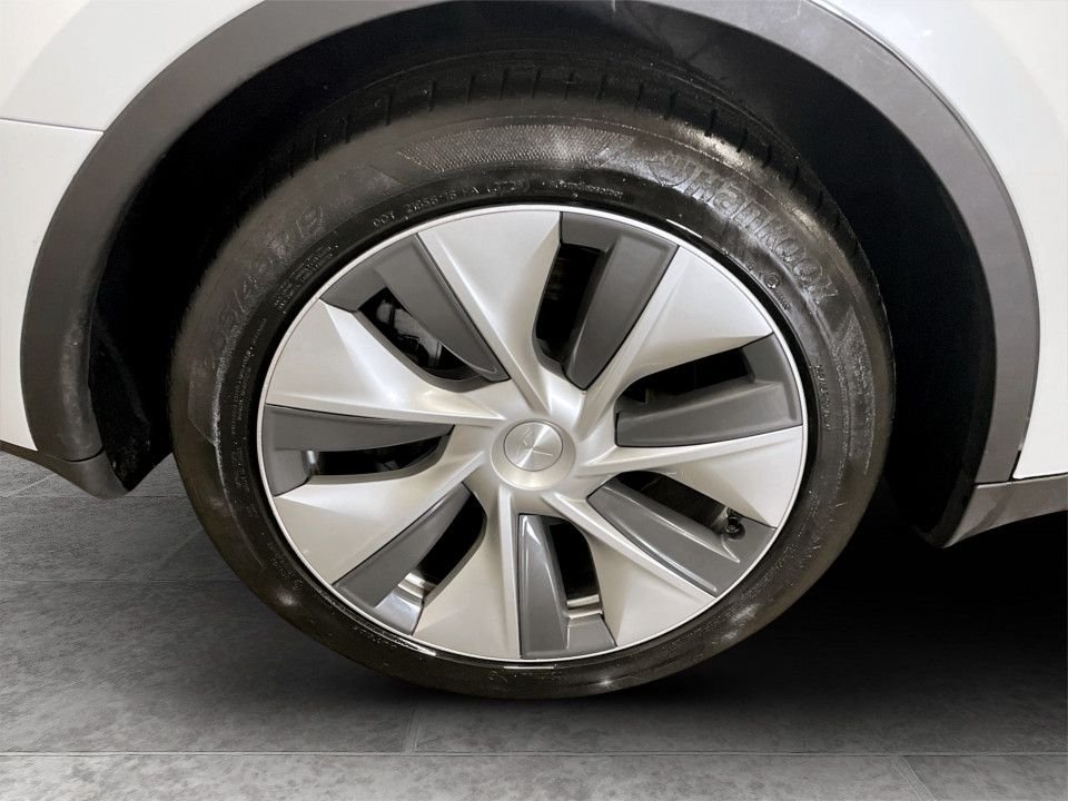 Used Tesla Model Y 2023 for sale - 77571996: Photo 10