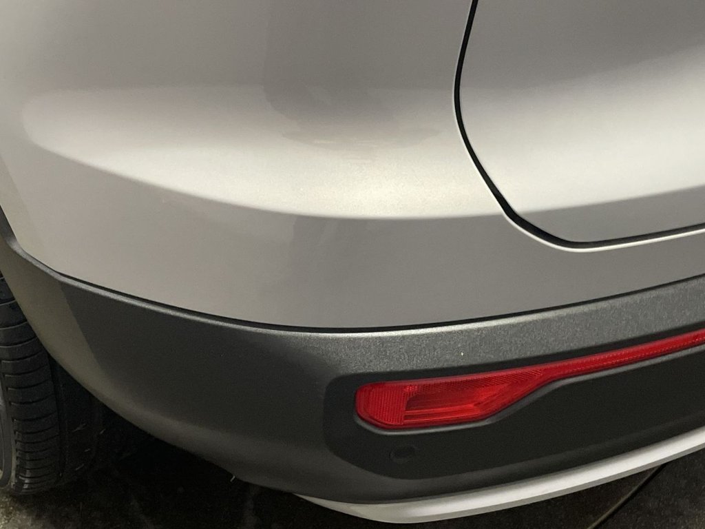 Used Volvo XC40 2023 for sale - 76910327: Photo 14