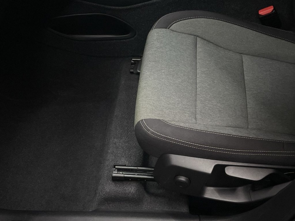 Used Volvo XC40 2023 for sale - 76910327: Photo 17