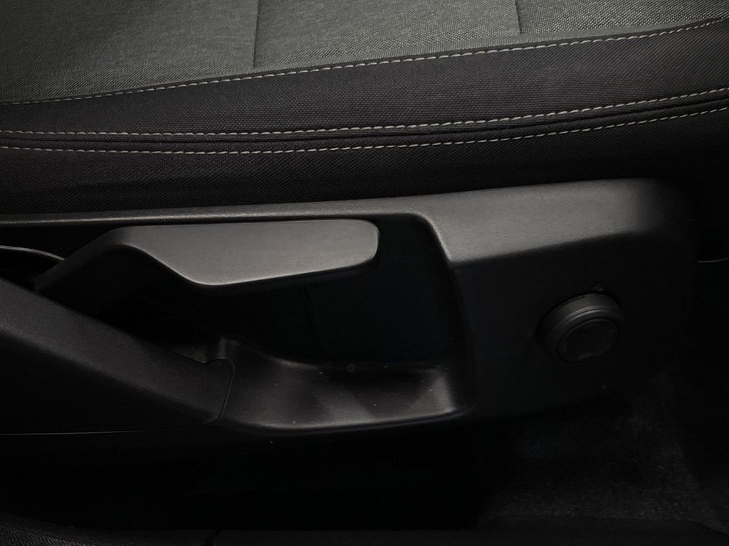 Used Volvo XC40 2023 for sale - 76910327: Photo 24