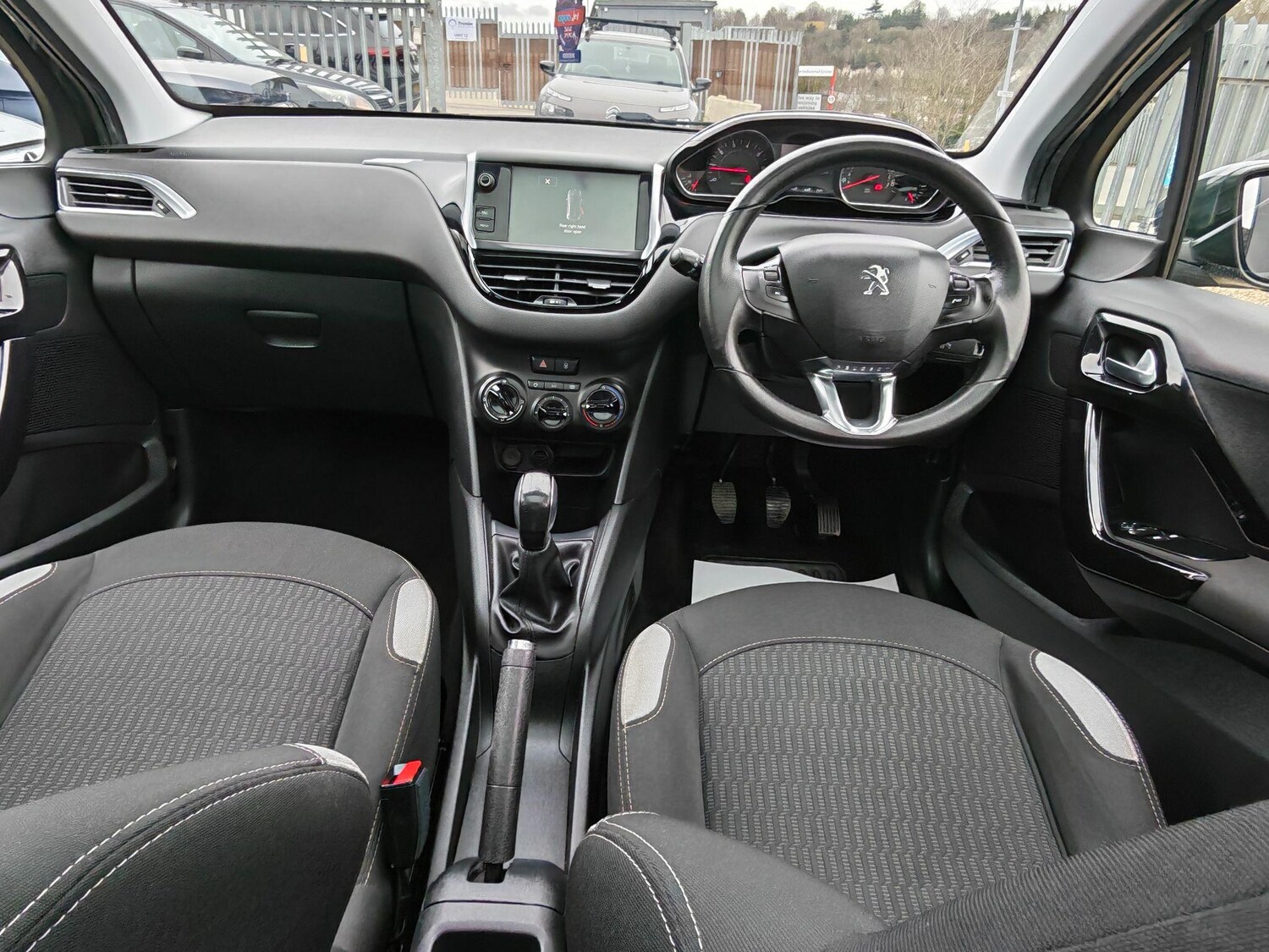 Used Peugeot 208 for sale - 77598998: Photo 22