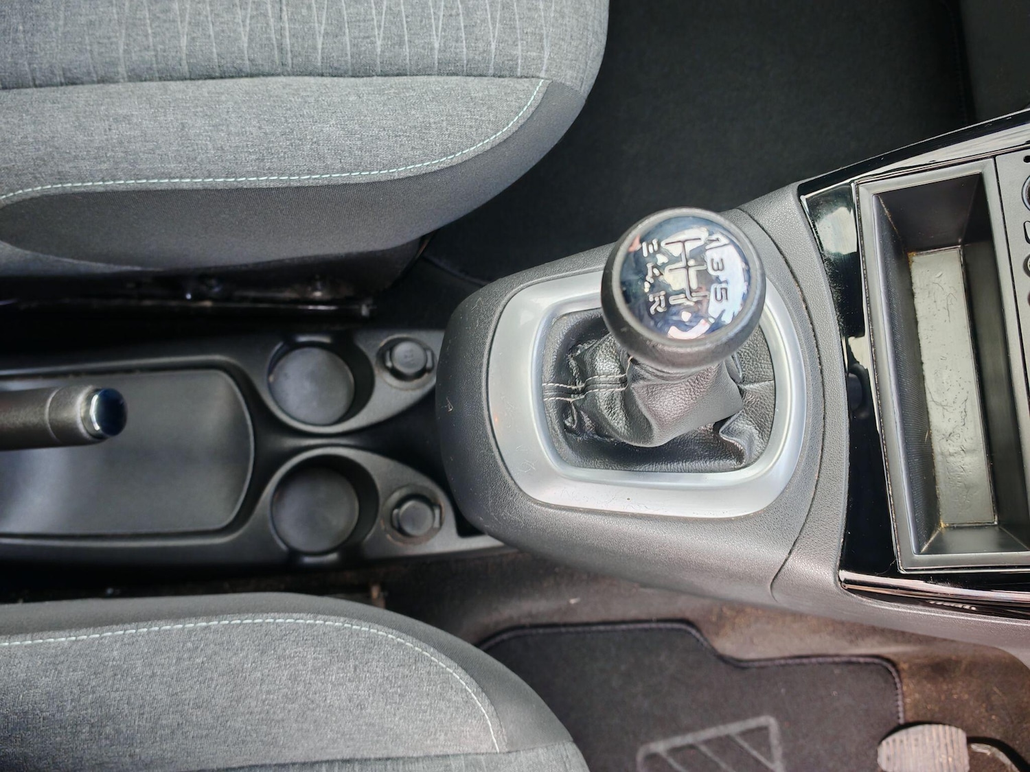 Used Citroen C3 Picasso 2016 for sale - 76832855: Photo 15