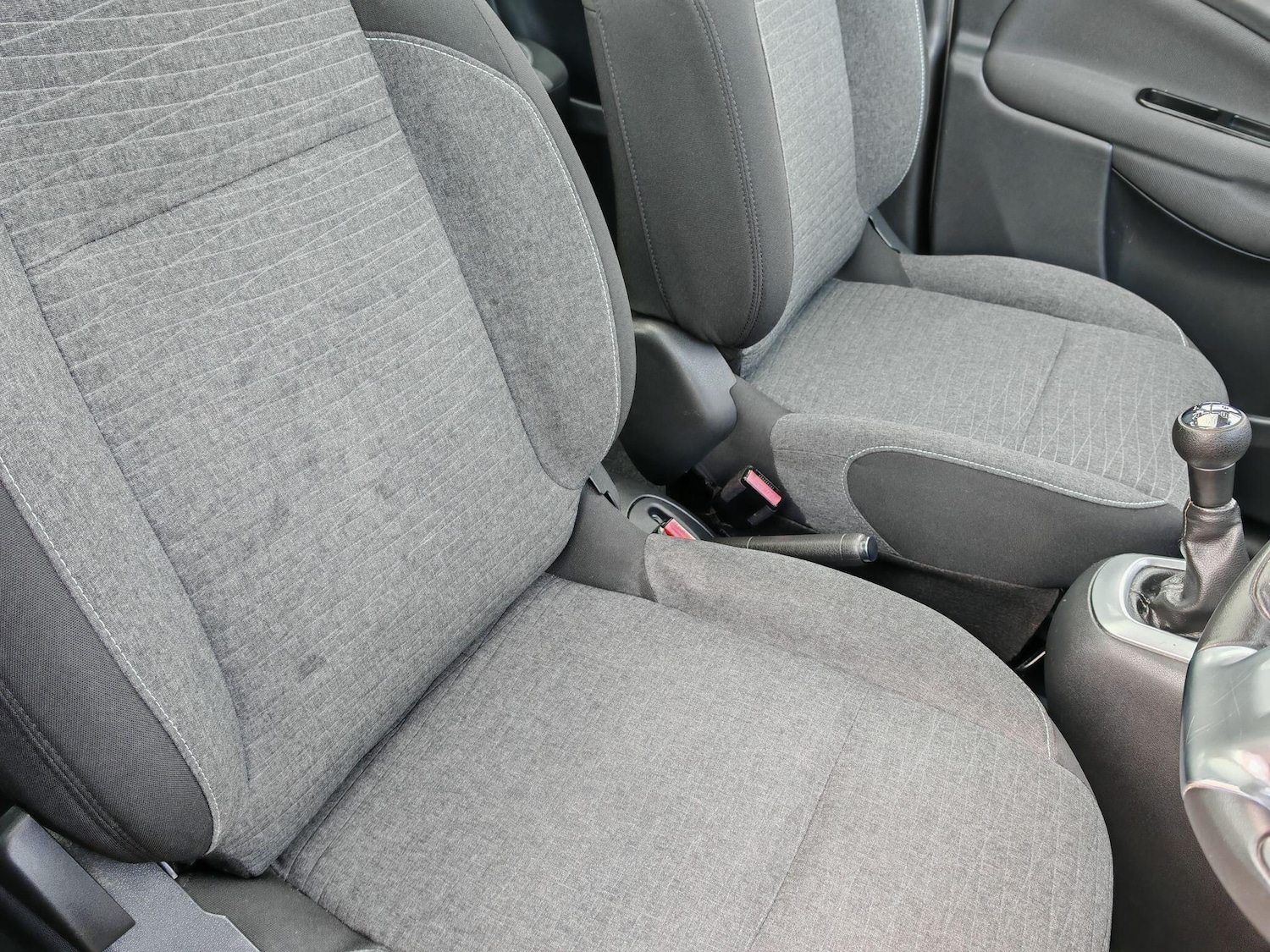 Used Citroen C3 Picasso 2016 for sale - 76832855: Photo 17